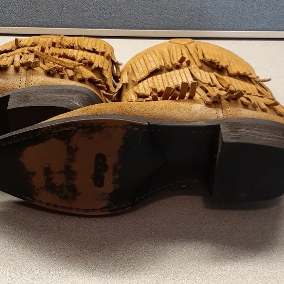 Dingo Brown Fringed Heeled Boots - Picture 8 of 8